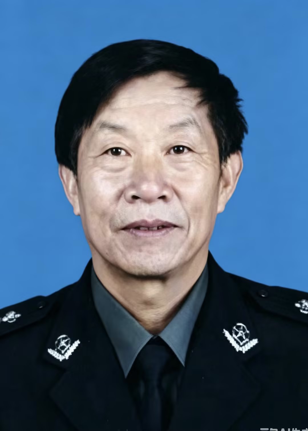 家族名誉会长:李昌福